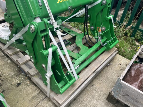John Deere 643M Loader and Brackets - Image 2