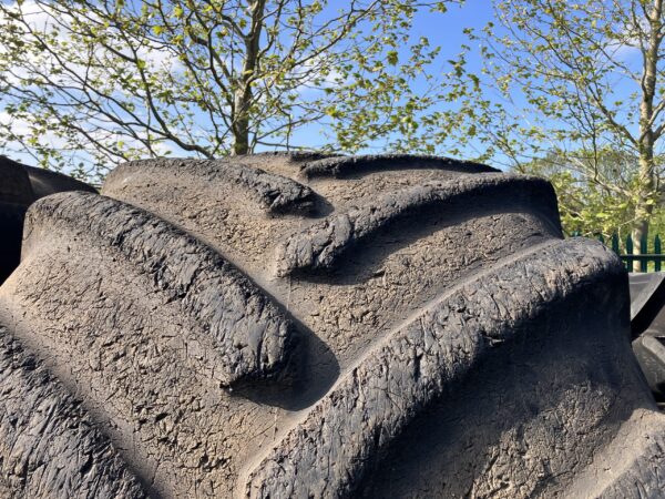 BKT IF900/65R42 - Image 5