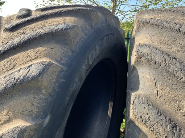 BKT IF900/65R42 - Image 6