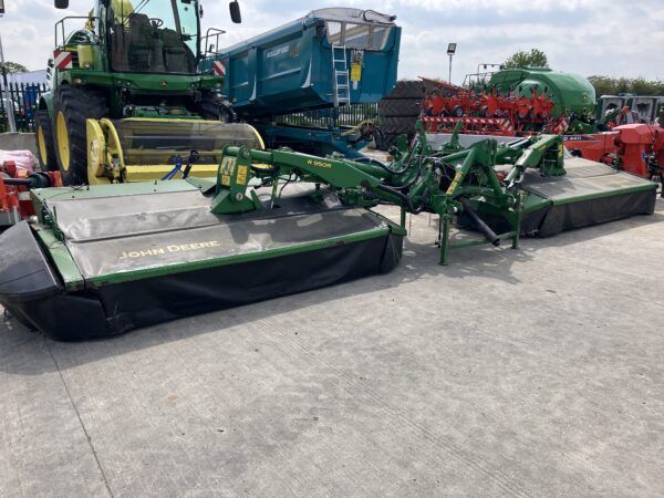 John Deere Rear R950R Mower Conditioners