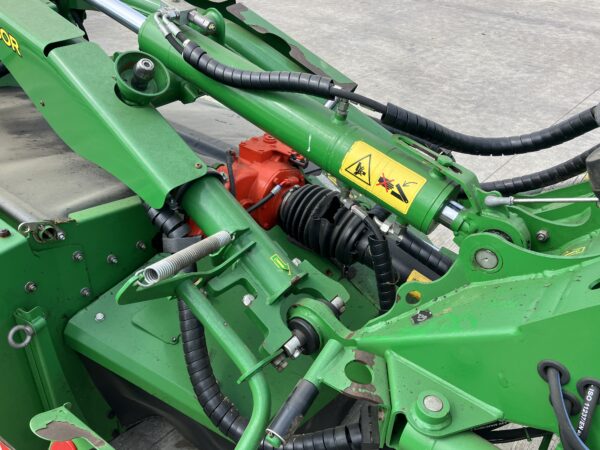 John Deere Rear R950R Mower Conditioners - Image 8