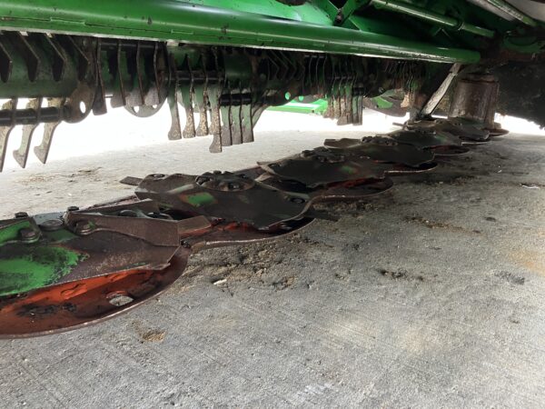 John Deere Rear R950R Mower Conditioners - Image 17