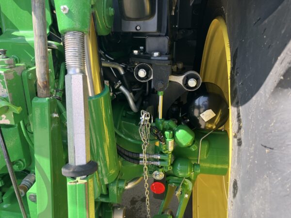 John Deere 6R155 - Image 17