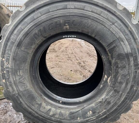 20.5X25 Michelin XHA2