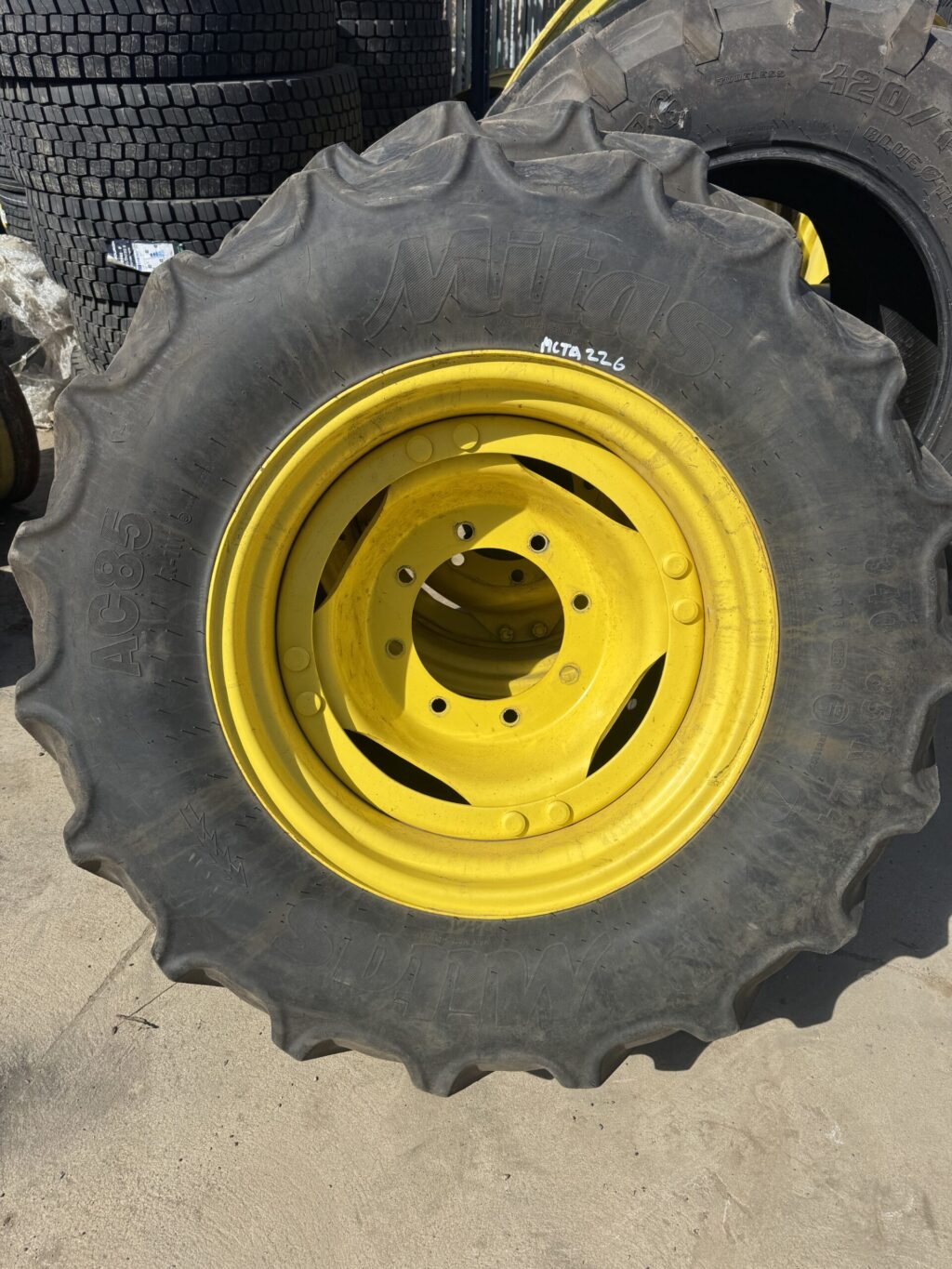 340/85X24 Mitas AC85