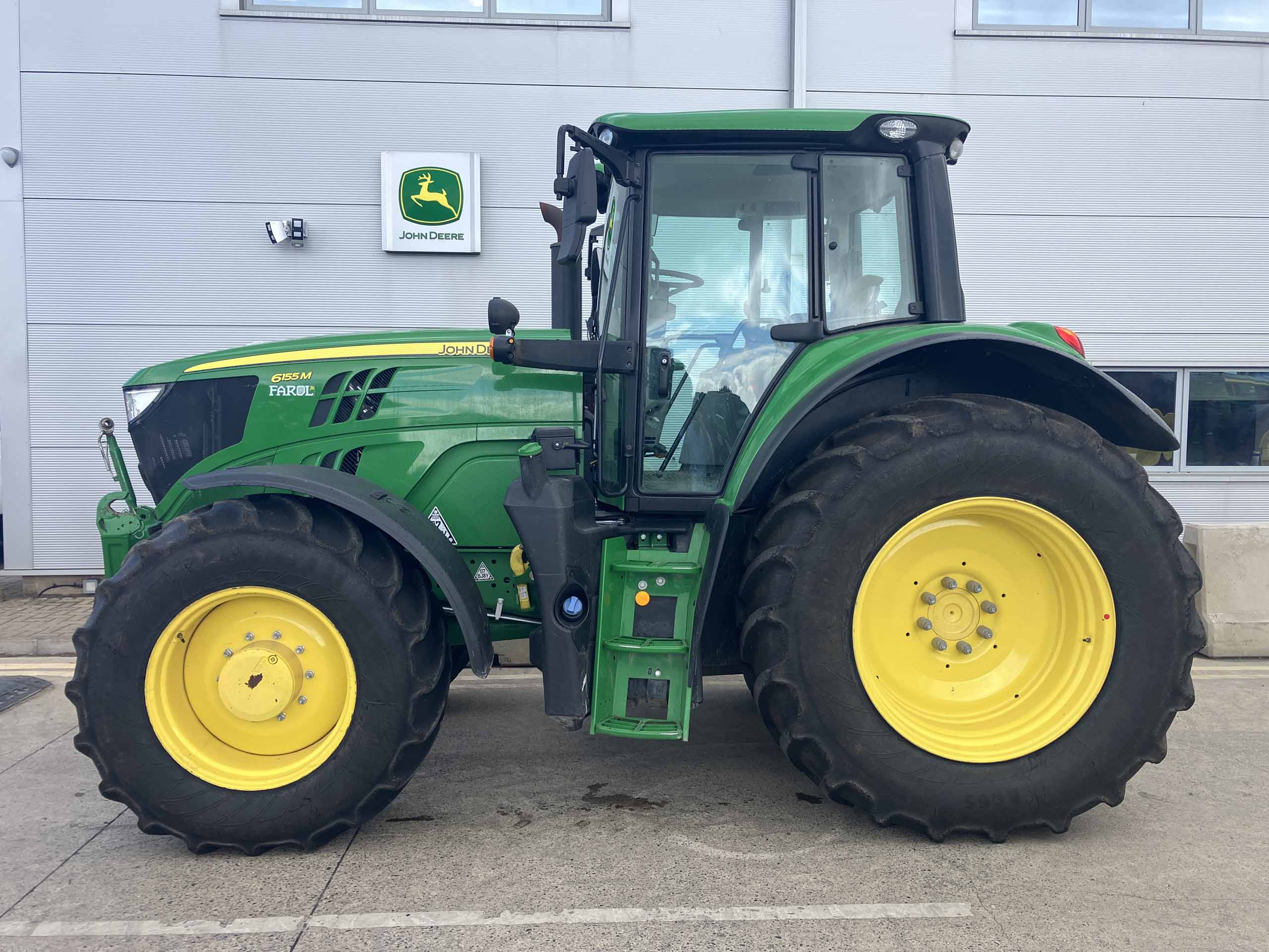 John Deere 6155M