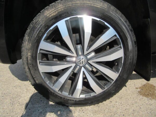 Volkswagen Amarok Aventura V6 TDI - Image 11