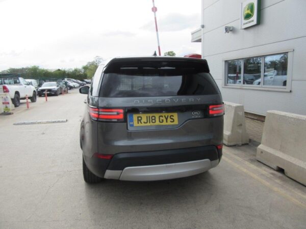 LAND ROVER DISCOVERY HSE TD6 AUTO - Image 9