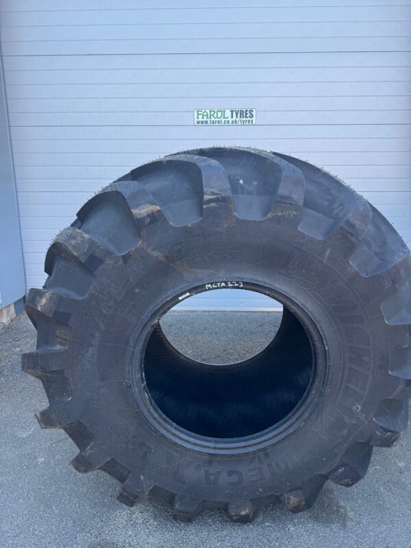 750/65X26 Michelin MegaXbib