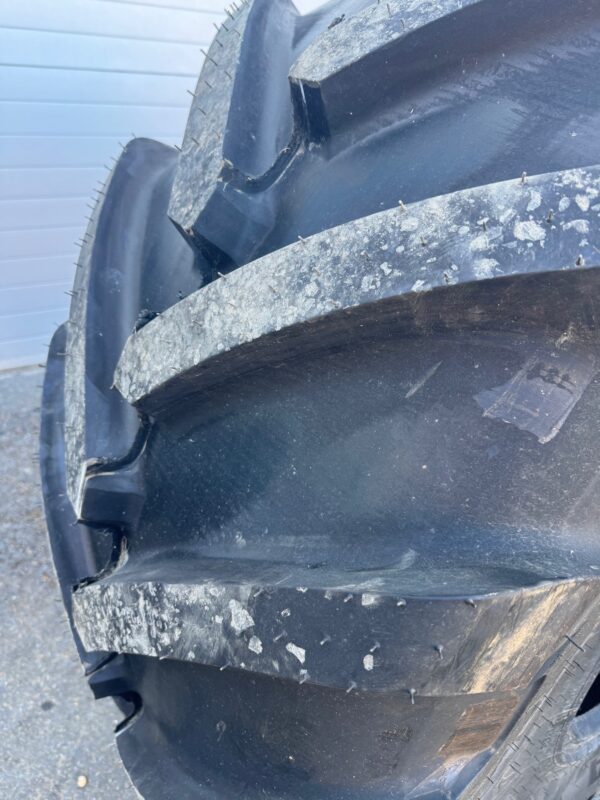 750/65X26 Michelin MegaXbib - Image 4