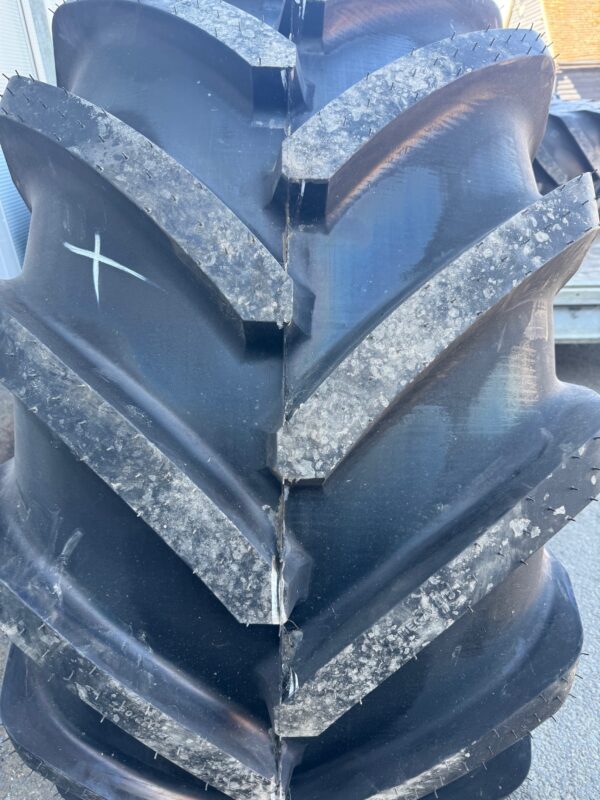 750/65X26 Michelin MegaXbib - Image 5