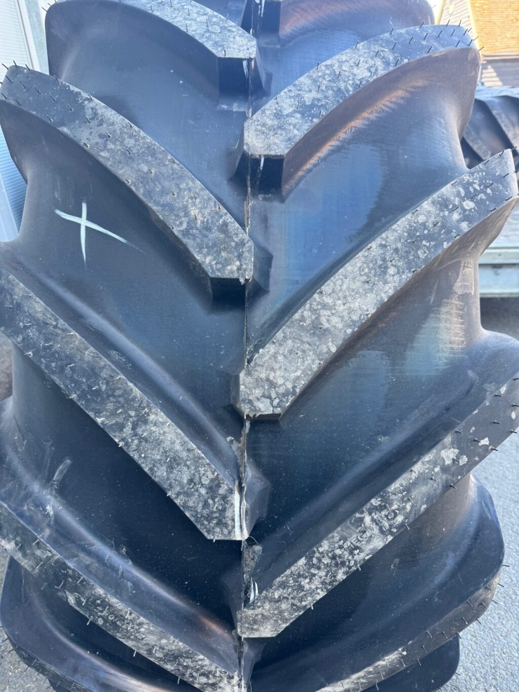 750/65X26 Michelin MegaXbib - Image 5