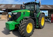 John Deere 6R 250