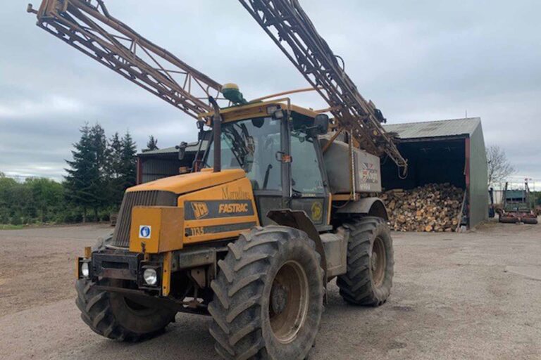 JCB 1135 Fast and Knight 24MTR Demount Sprayer