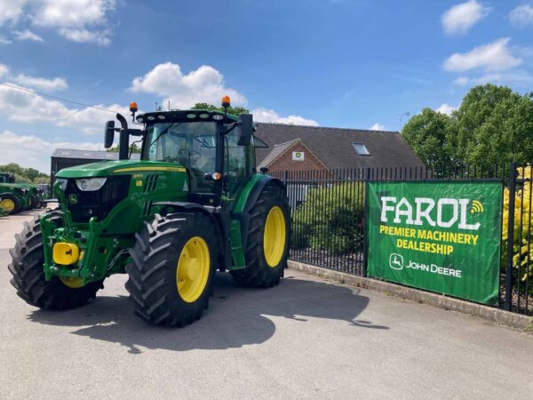 John Deere 6155R