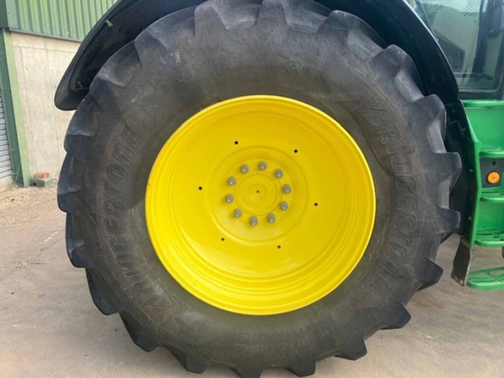 John Deere 6R 215 - Image 12