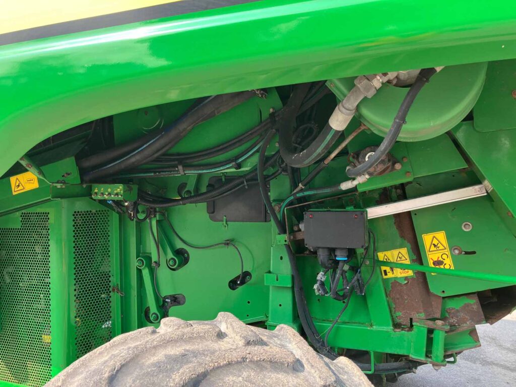 John Deere S690i HM - Image 14