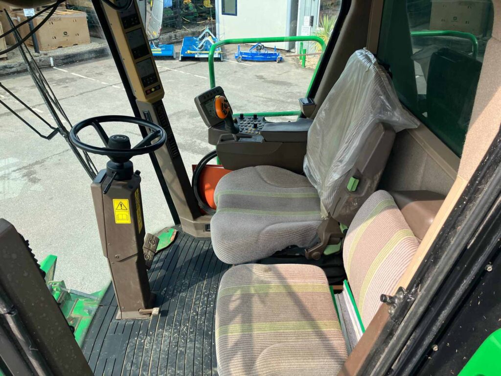 John Deere S690i HM - Image 17