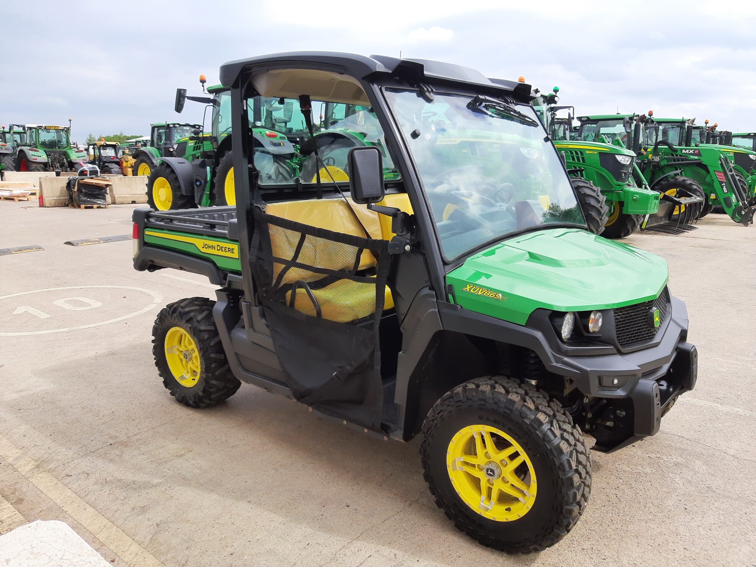 John Deere XUV865M Gator