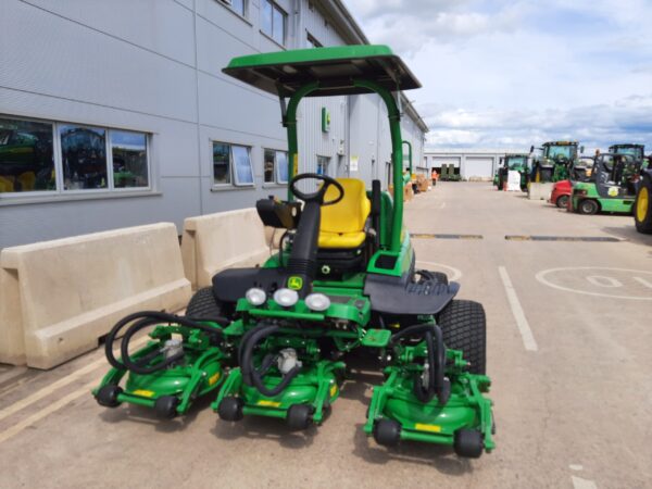 John Deere 8800A TerrainCut Mower - Image 2