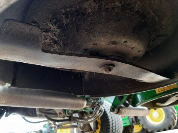 John Deere 8800A TerrainCut Mower - Image 7