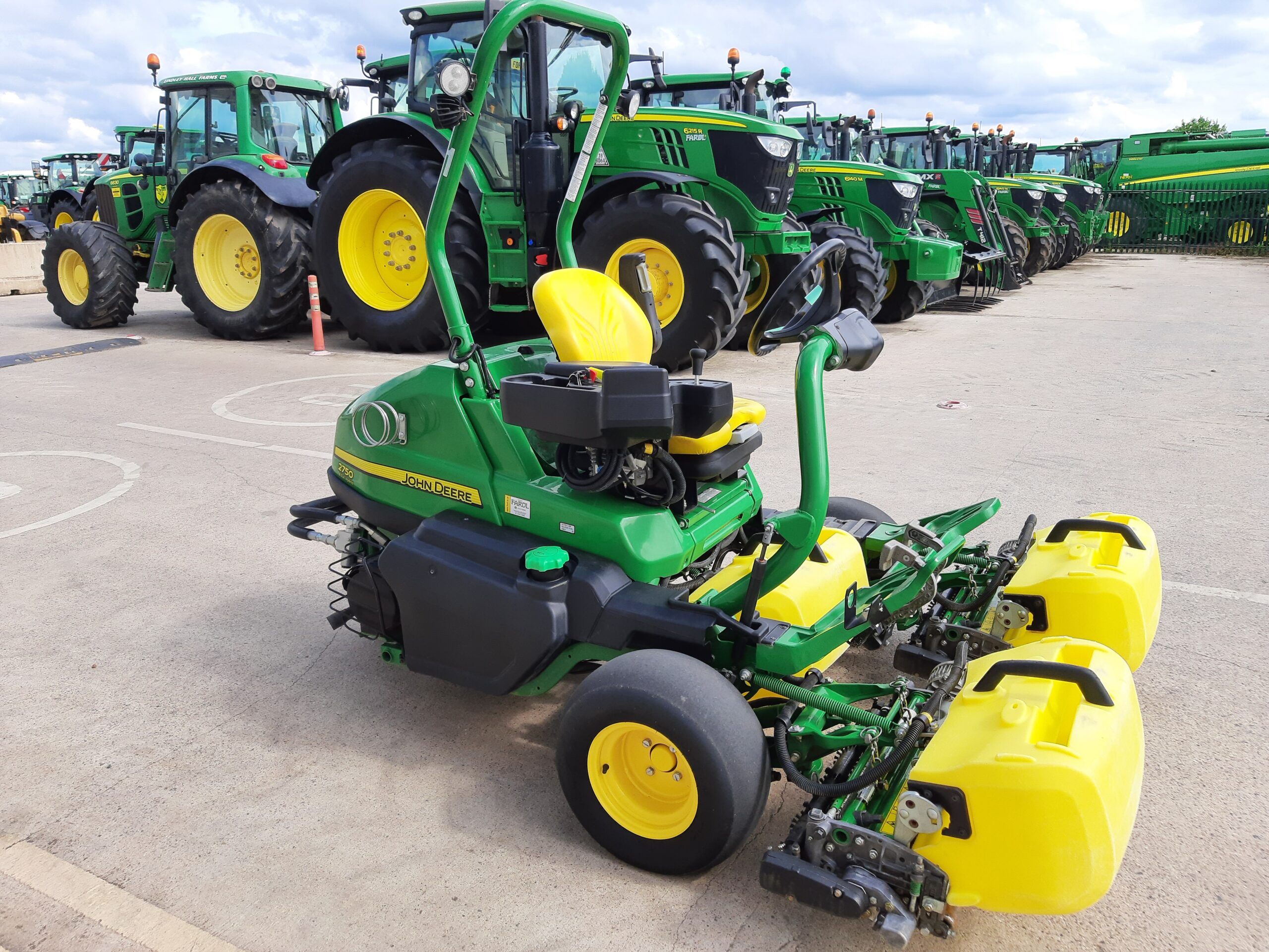 John Deere 2750E Hybrid