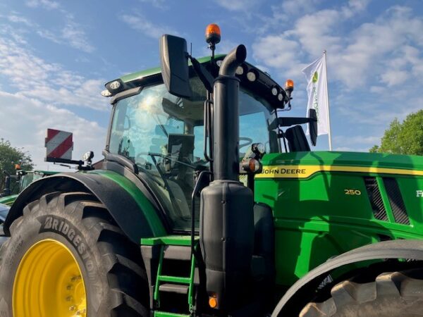 John Deere 6R 250 - Image 25