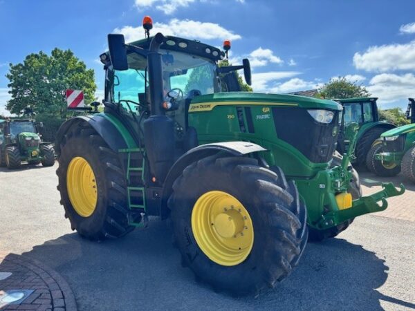 John Deere 6R 250 - Image 3