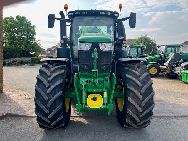 John Deere 6R 250