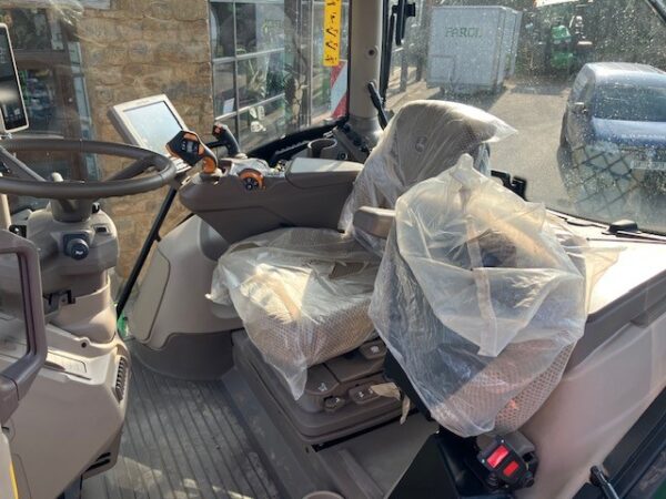 John Deere 6R 250 - Image 35