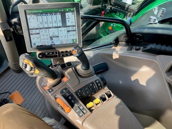 John Deere 6R 250 - Image 37