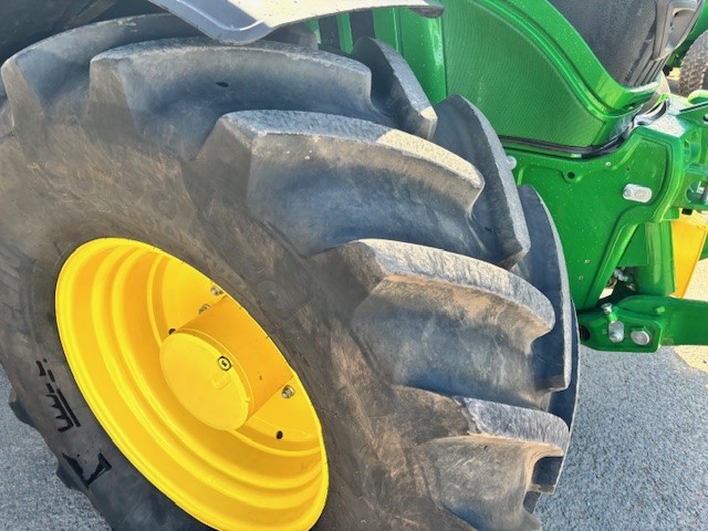 John Deere 6R 250