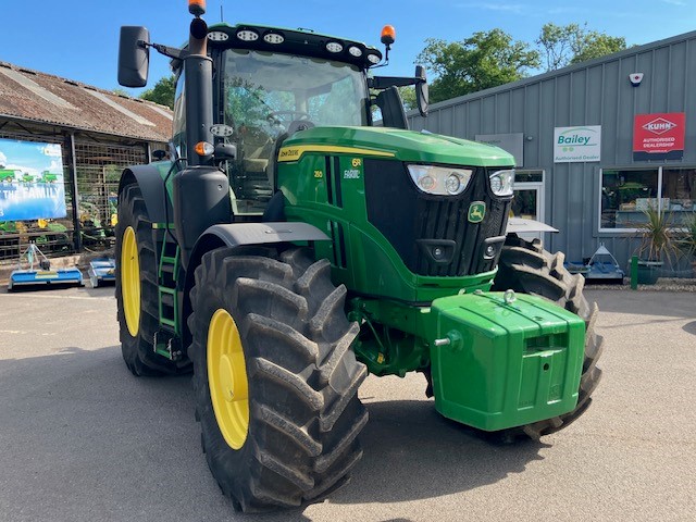 John Deere 6R 250