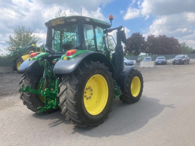 John Deere 6120M