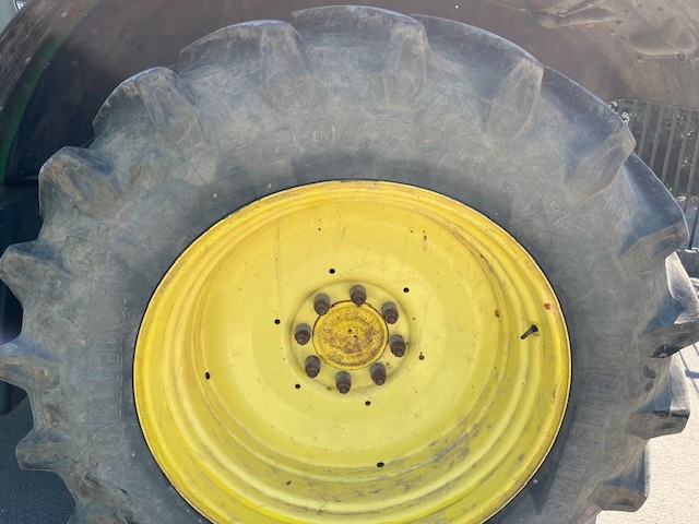 John Deere 6130R