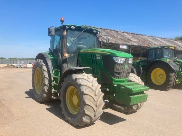John Deere 6190R - Image 2