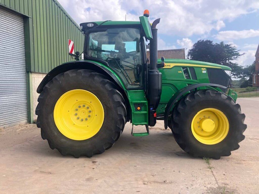 John Deere 6R 215 - Image 9