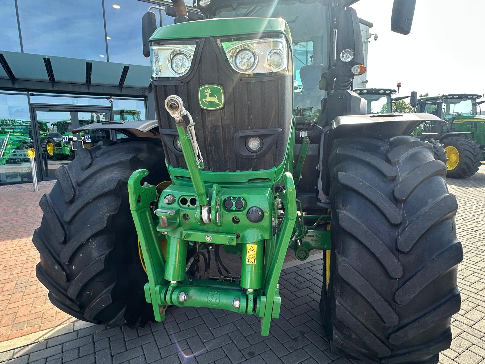 John Deere 6250R
