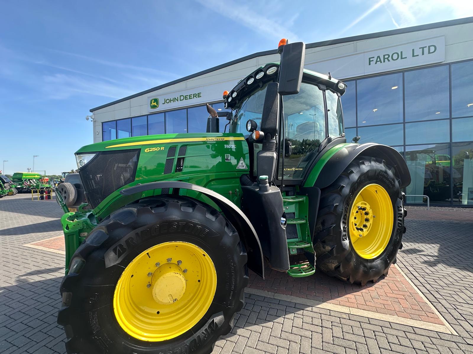 John Deere 6250R
