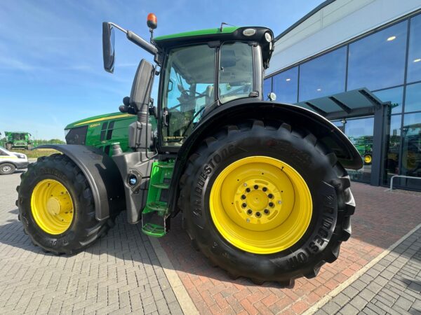 John Deere 6250R - Image 5
