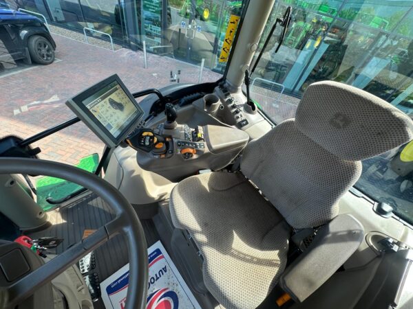 John Deere 6250R - Image 13