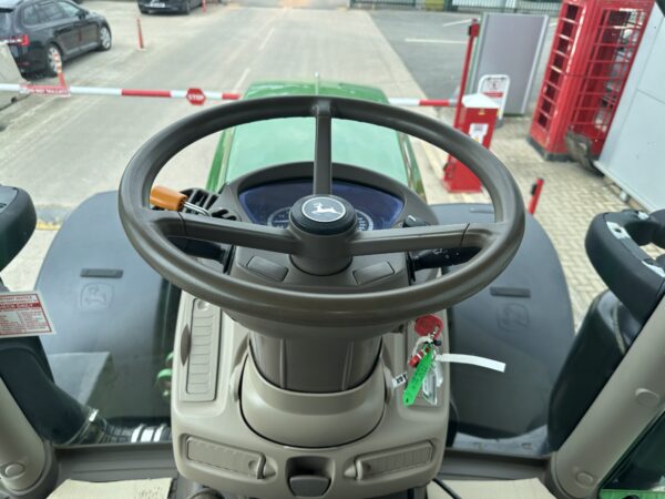 John Deere 6250R - Image 11