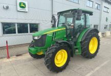 John Deere 5090M