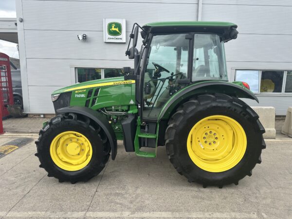 John Deere 5090M - Image 2