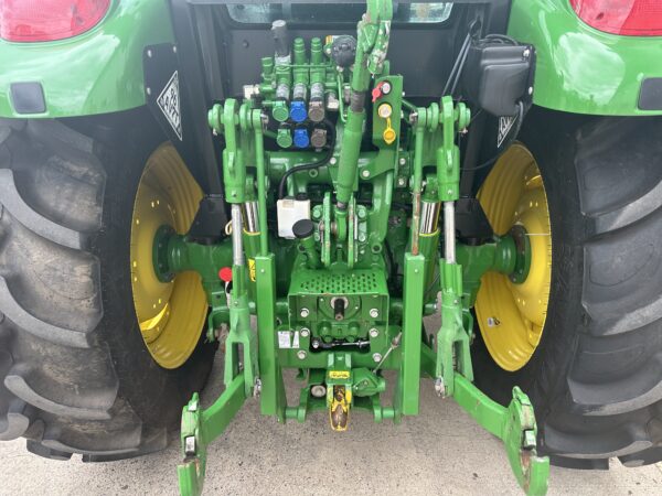 John Deere 5090M - Image 5