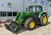 John Deere 6120M