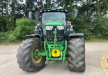 John Deere 6R 215