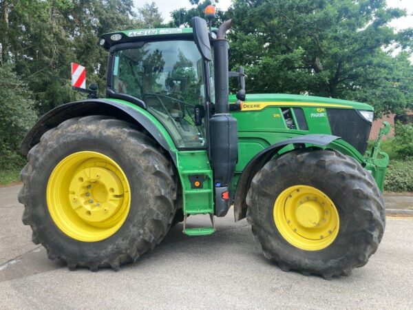 John Deere 6R 215 - Image 9