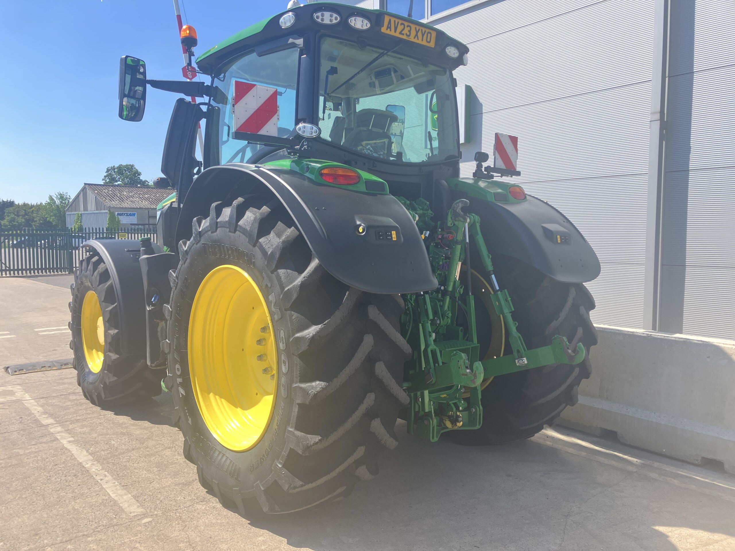 John Deere 6R 250