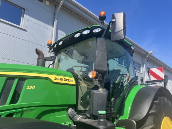 John Deere 6R 250 - Image 9